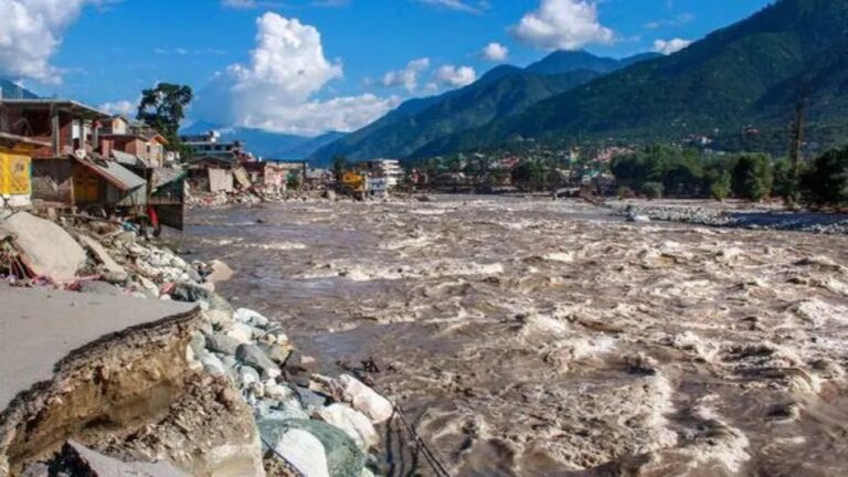 Kullu Highway Flooding: Examining Cloudburst Impacts in Himachal Pradesh